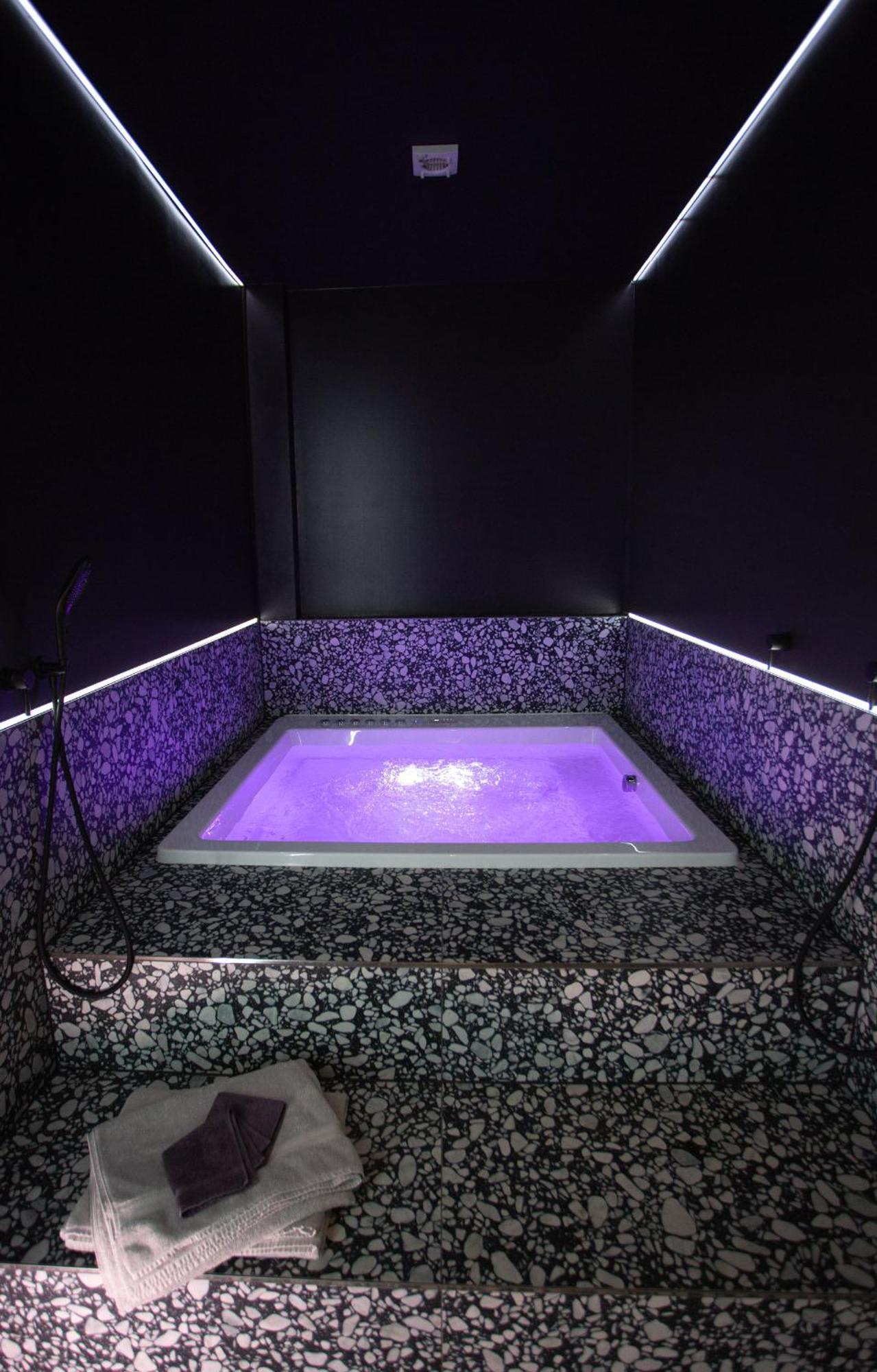 Your Very Unique Private Spa In Berlin Kreuzberg Apartment Berlin